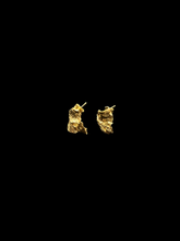 Muat gambar ke penampil Galeri, Magnum Crack 02 Earrings