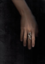 Muat gambar ke penampil Galeri, Crafted Stick 02 Ring