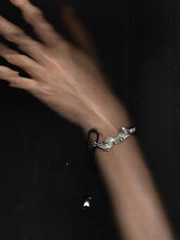 Muat gambar ke penampil Galeri, Sarwa 03 Bracelet