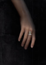 Muat gambar ke penampil Galeri, Magnum Pistachio Ring White Silver
