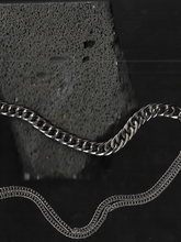 Load image into Gallery viewer, Niskala Necklace Silver