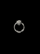 Muat gambar ke penampil Galeri, Lingkar Rempa Brooch
