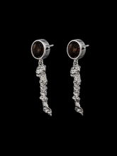 Muat gambar ke penampil Galeri, Magnum Almond Long Earrings White Silver

