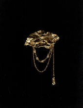 Muat gambar ke penampil Galeri, Bongkah Koma Brooch

