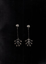 Muat gambar ke penampil Galeri, Pala (00) Earrings
