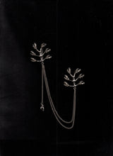 Muat gambar ke penampil Galeri, Pala (02) Long Brooch
