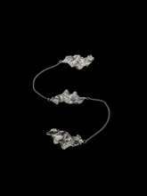 Muat gambar ke penampil Galeri, Bara 03 Long Brooch
