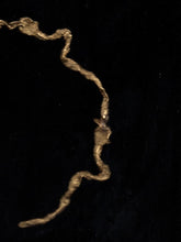 Load image into Gallery viewer, Belenggu Choker

