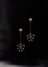 Muat gambar ke penampil Galeri, Pala (00) Earrings
