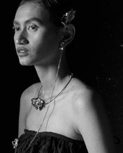 Muat gambar ke penampil Galeri, Bara Koma Earring Brooch
