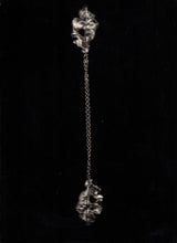 Load image into Gallery viewer, Bara (00) Long Brooch
