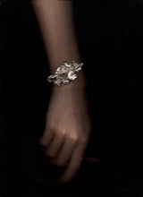 Muat gambar ke penampil Galeri, Bara Koma Bracelet
