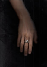 Muat gambar ke penampil Galeri, Crafted Melt 03 Ring

