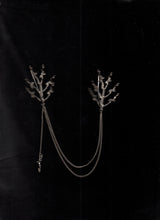 Muat gambar ke penampil Galeri, Pala (03) Long Brooch

