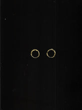 Load image into Gallery viewer, Lingkar Earrings
