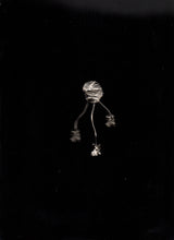 Muat gambar ke penampil Galeri, Hala Koma Brooch
