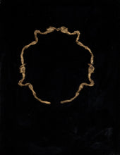 Load image into Gallery viewer, Belenggu Choker
