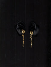 Muat gambar ke penampil Galeri, Rintik Kelana 09 Earrings

