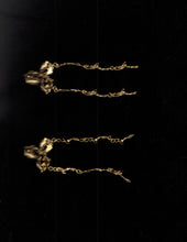 Muat gambar ke penampil Galeri, Kelana Sekar Earrings
