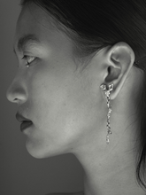 Muat gambar ke penampil Galeri, Rintik Kelana 02 Earrings
