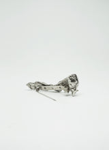 Muat gambar ke penampil Galeri, Lembayung Brooch Silver - gelapruangjiwa
