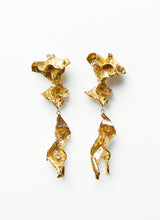 Load image into Gallery viewer, Menguning Gold Earrings
